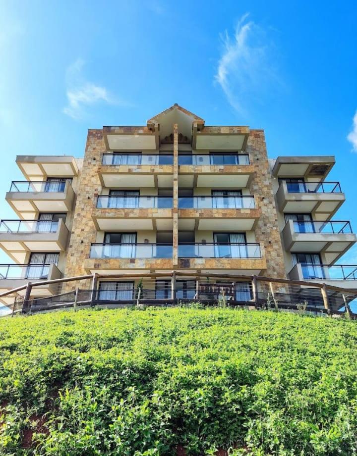 Hotel Chales Capitanias Águas de Lindóia Exterior foto