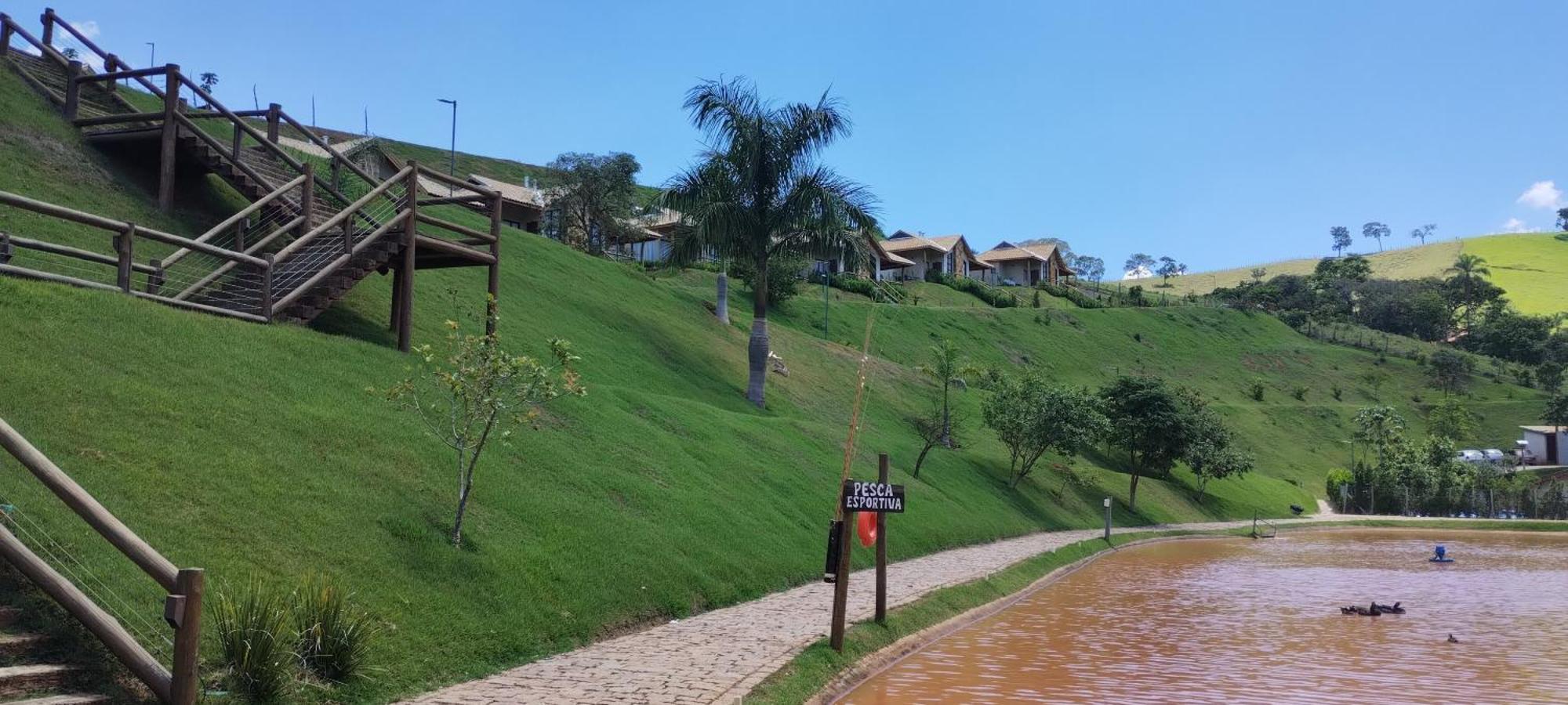 Hotel Chales Capitanias Águas de Lindóia Exterior foto